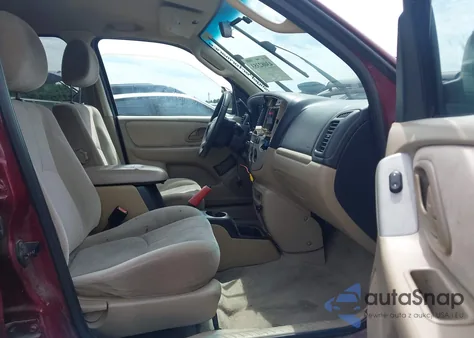 2003 Mazda Tribute Lx V6 z USA, uszkodzony, nr VIN 4F2YZ04103KM24573